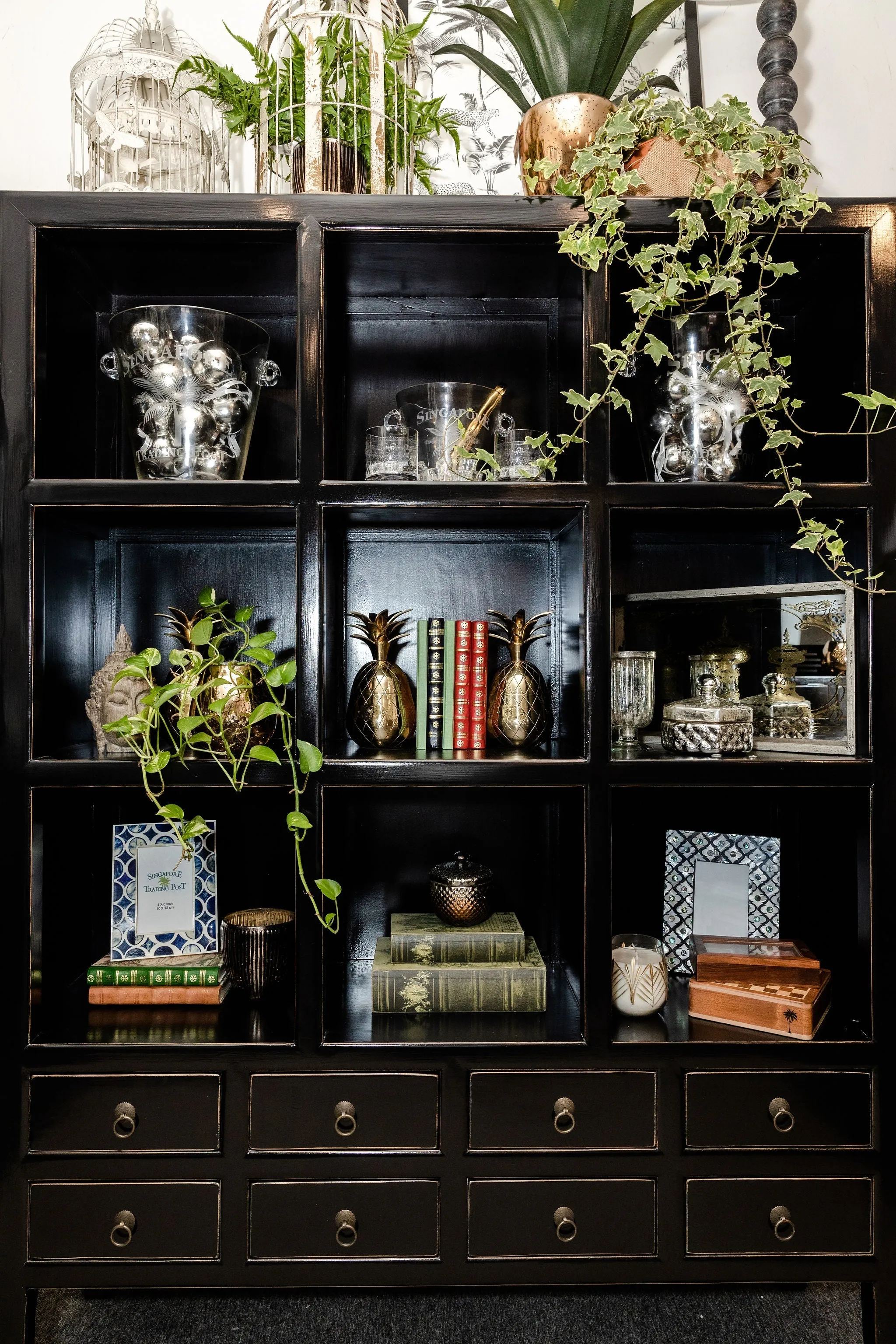 Elmwood Cabinets with 6 Shelves