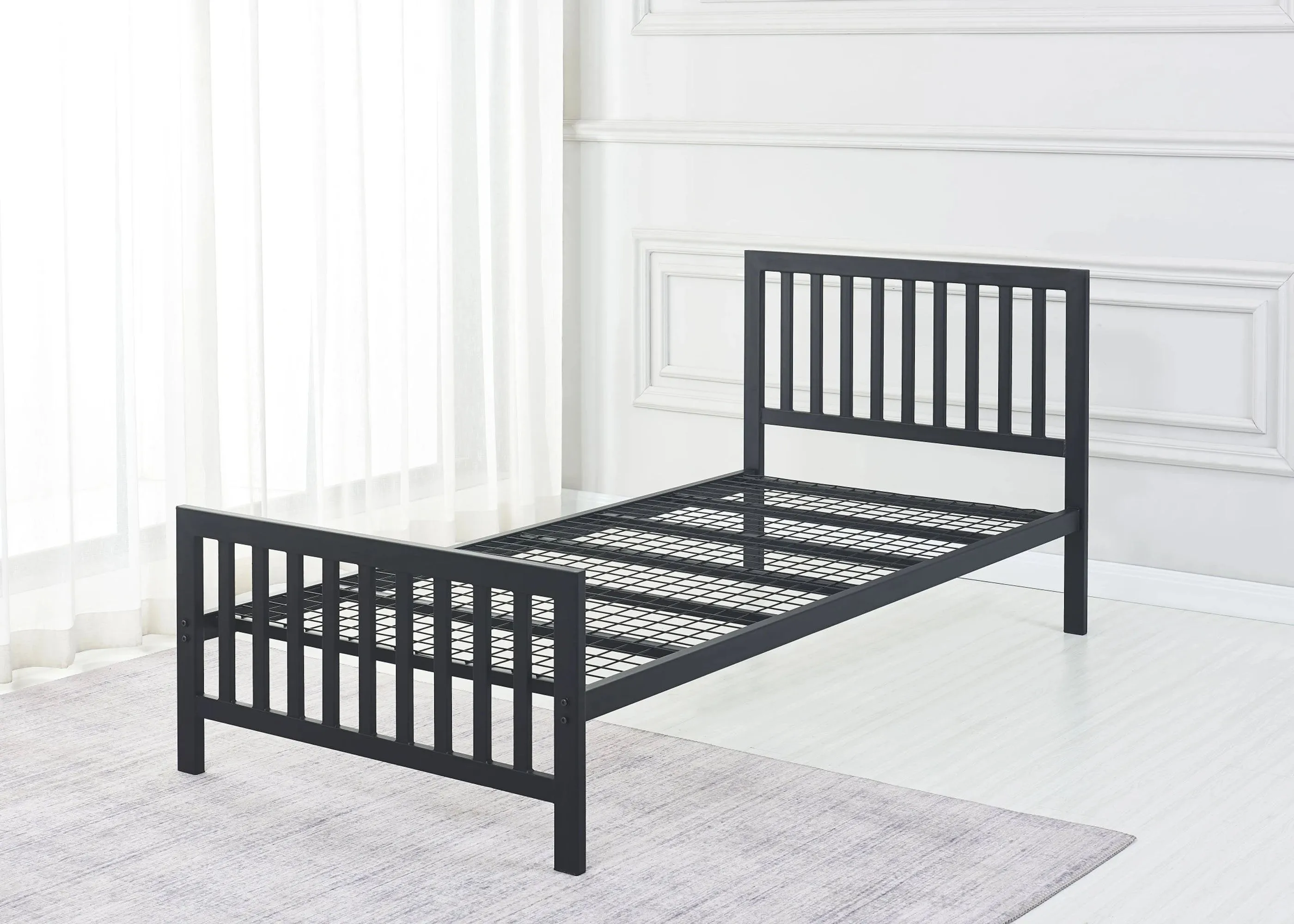 Holkham Bed with Mattress Bundle - Black