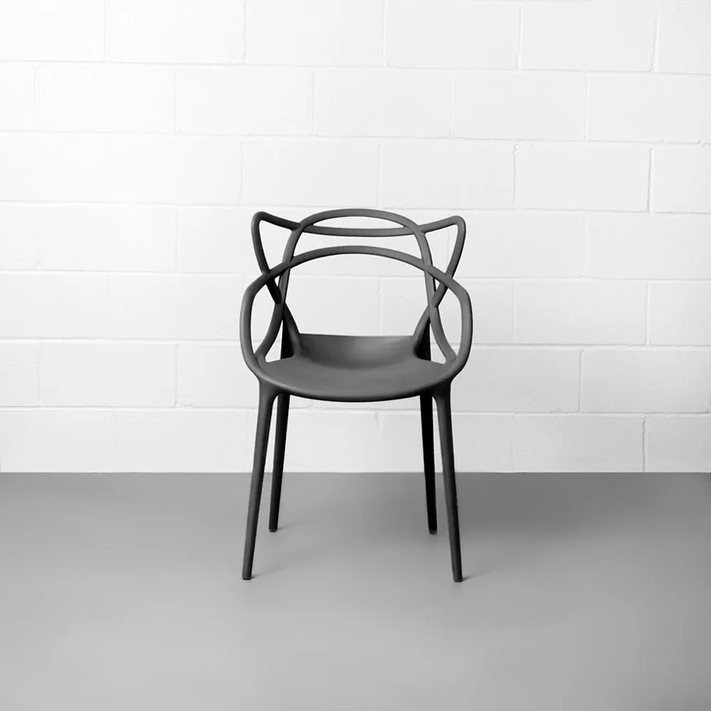 MASTER - Black Chair