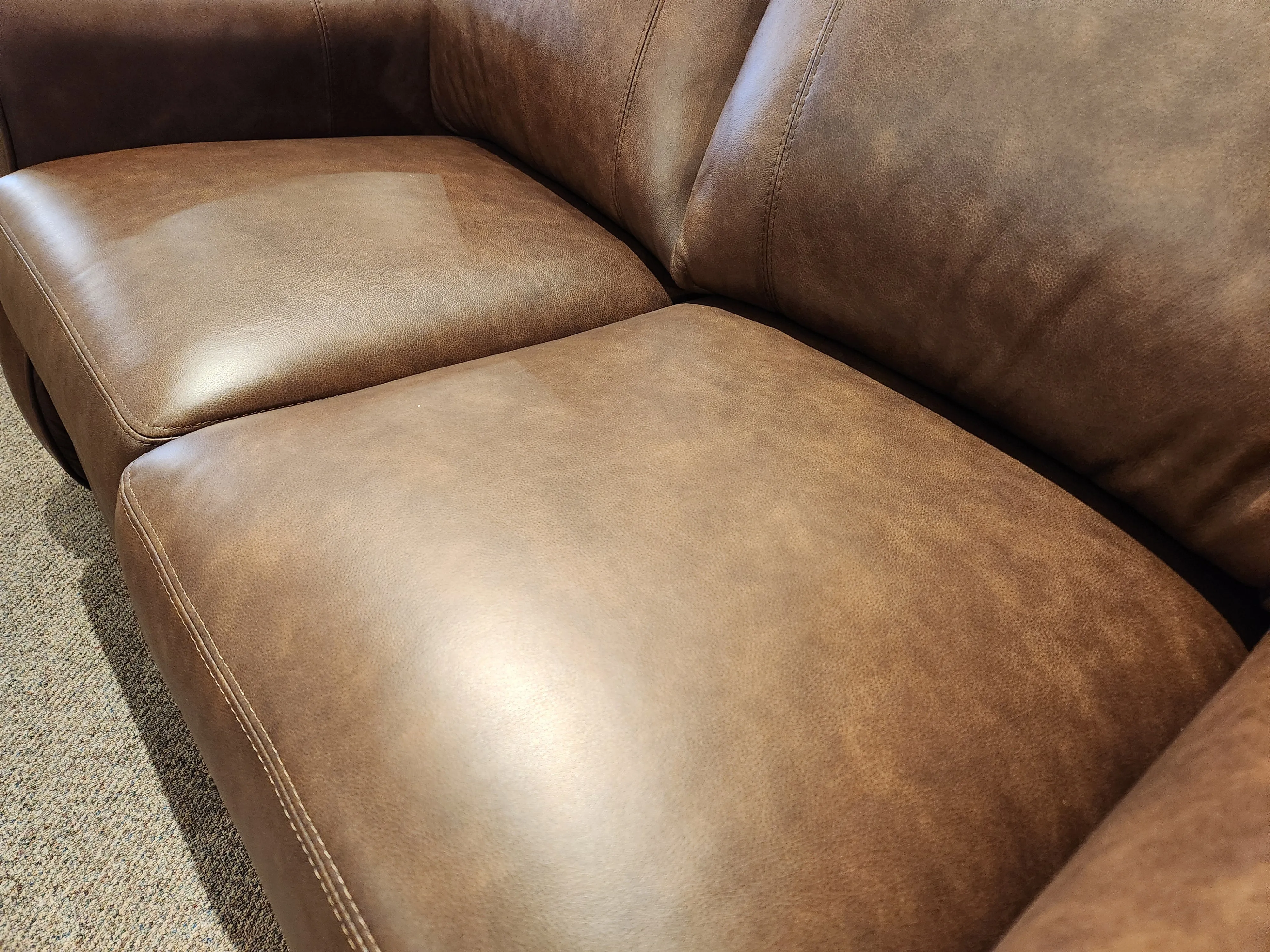 Orangeville Leather Loveseat